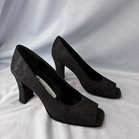 Etienne Aigner All Lace Block Heel Pumps Made in Spain Women's 6 Square Peep Toe - Picture 5 of 13